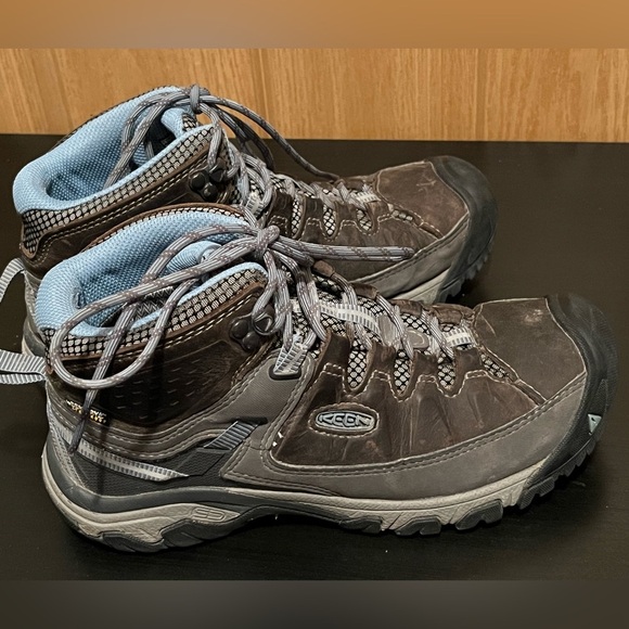 Keen Women's Targhee III Waterproof Boot Magnet/Atlantic Blue - Picture 9 of 15